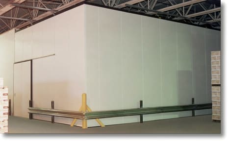 Cold Room Using EPS Panels and Sliding Door